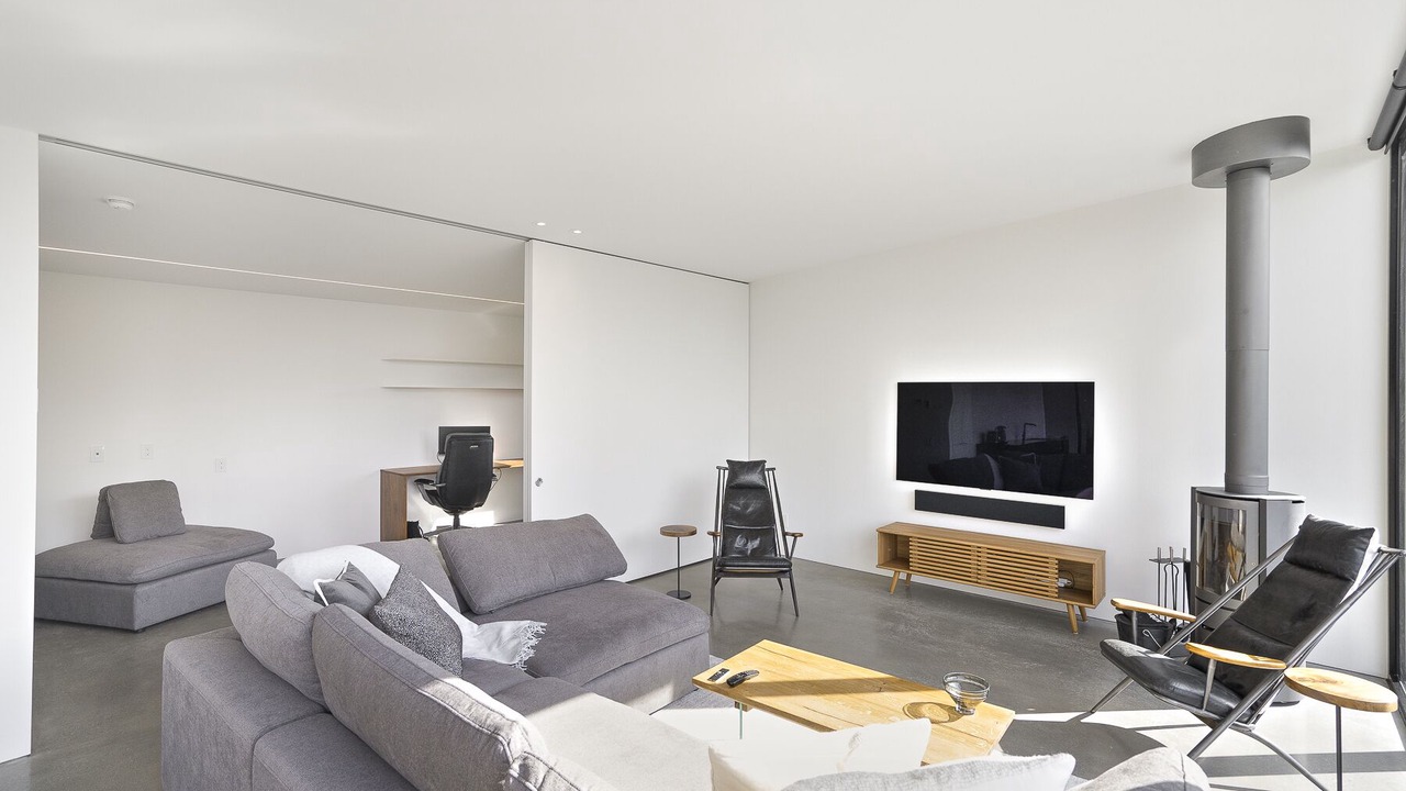 Photo of Livingroom in Sutton