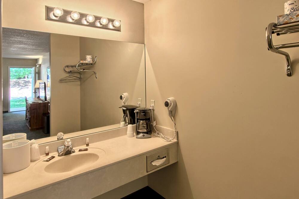 Photo of Bathroom in Bellaire
