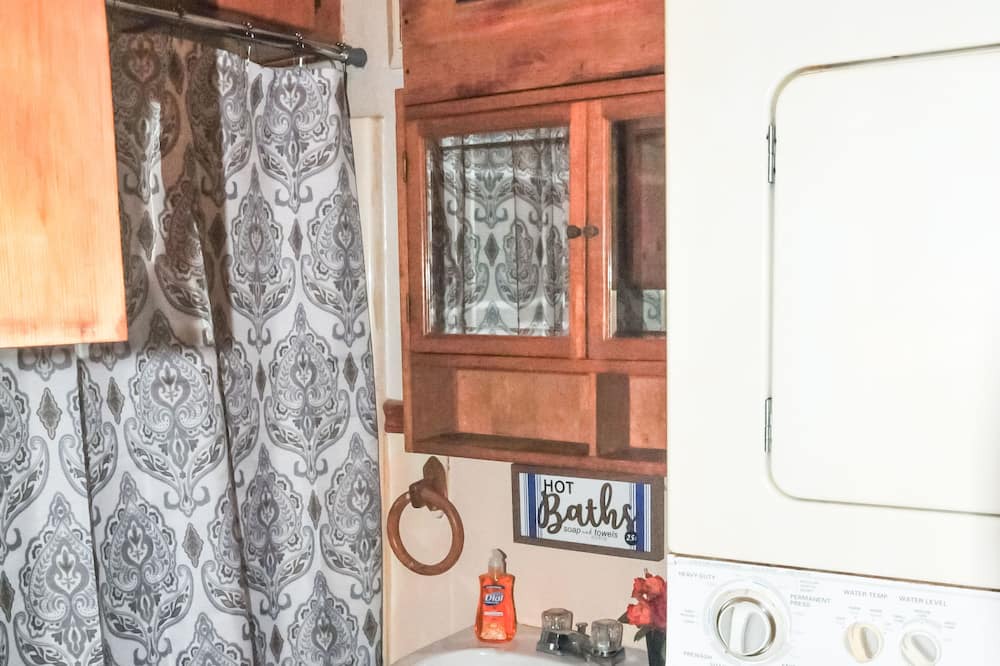 Photo of Bathroom in Peters Creek