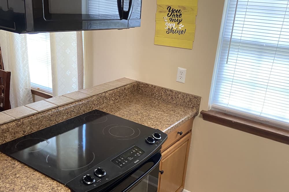 Photo of Kitchen in Central Newport News