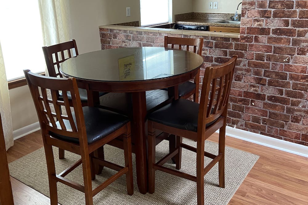 Photo of Kitchen in Central Newport News