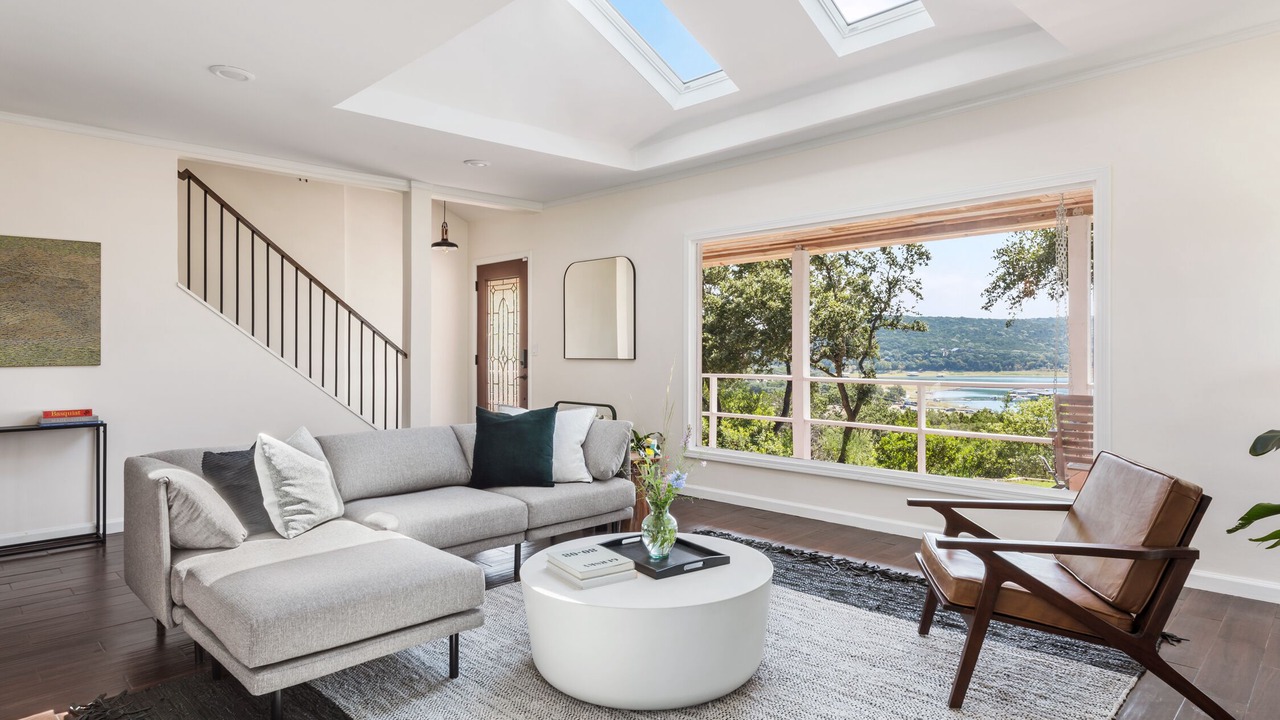 Photo of Livingroom in Leander