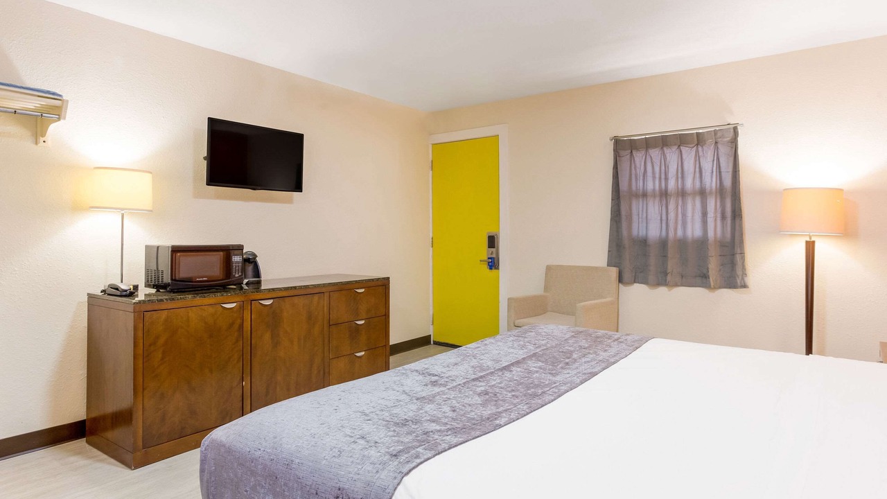 Photo of Bedroom in Berryville