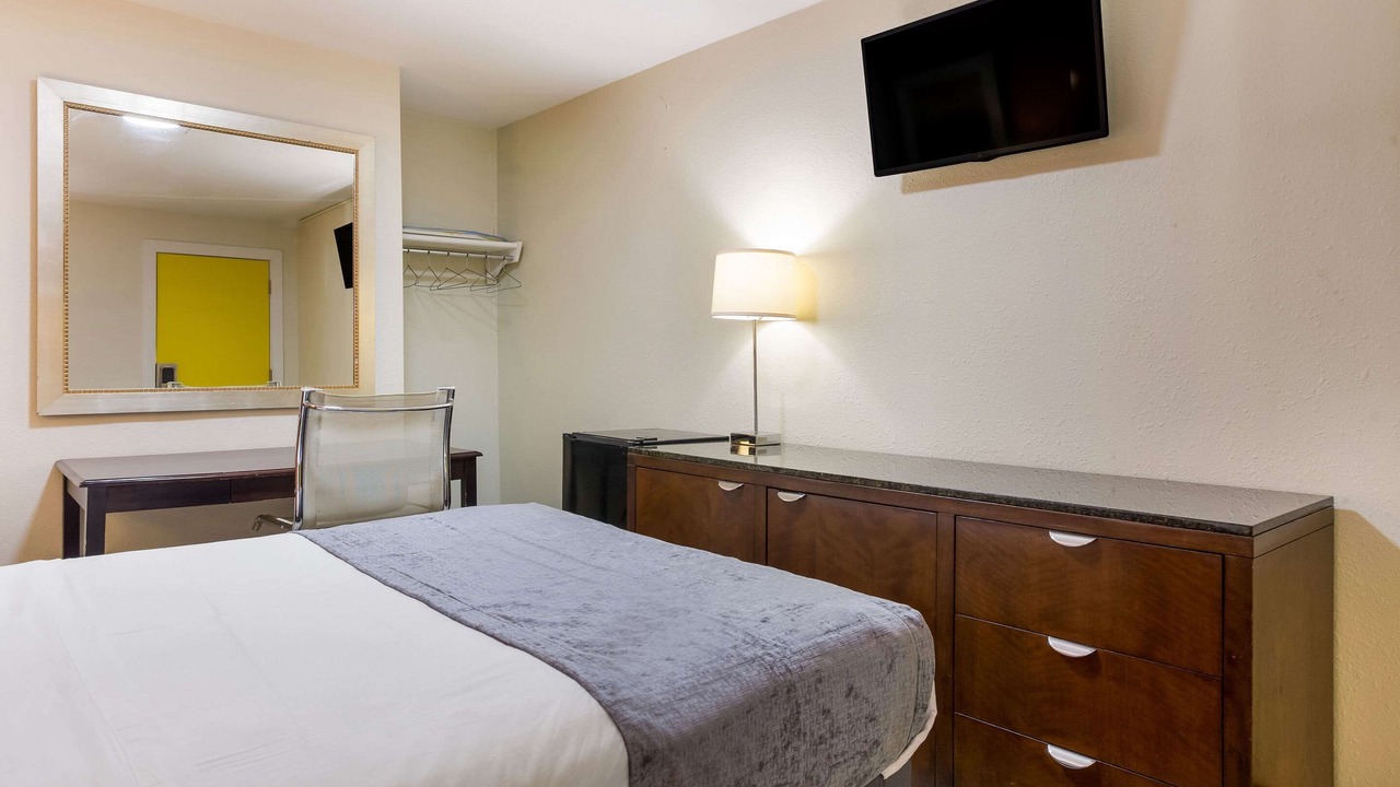 Photo of Bedroom in Berryville