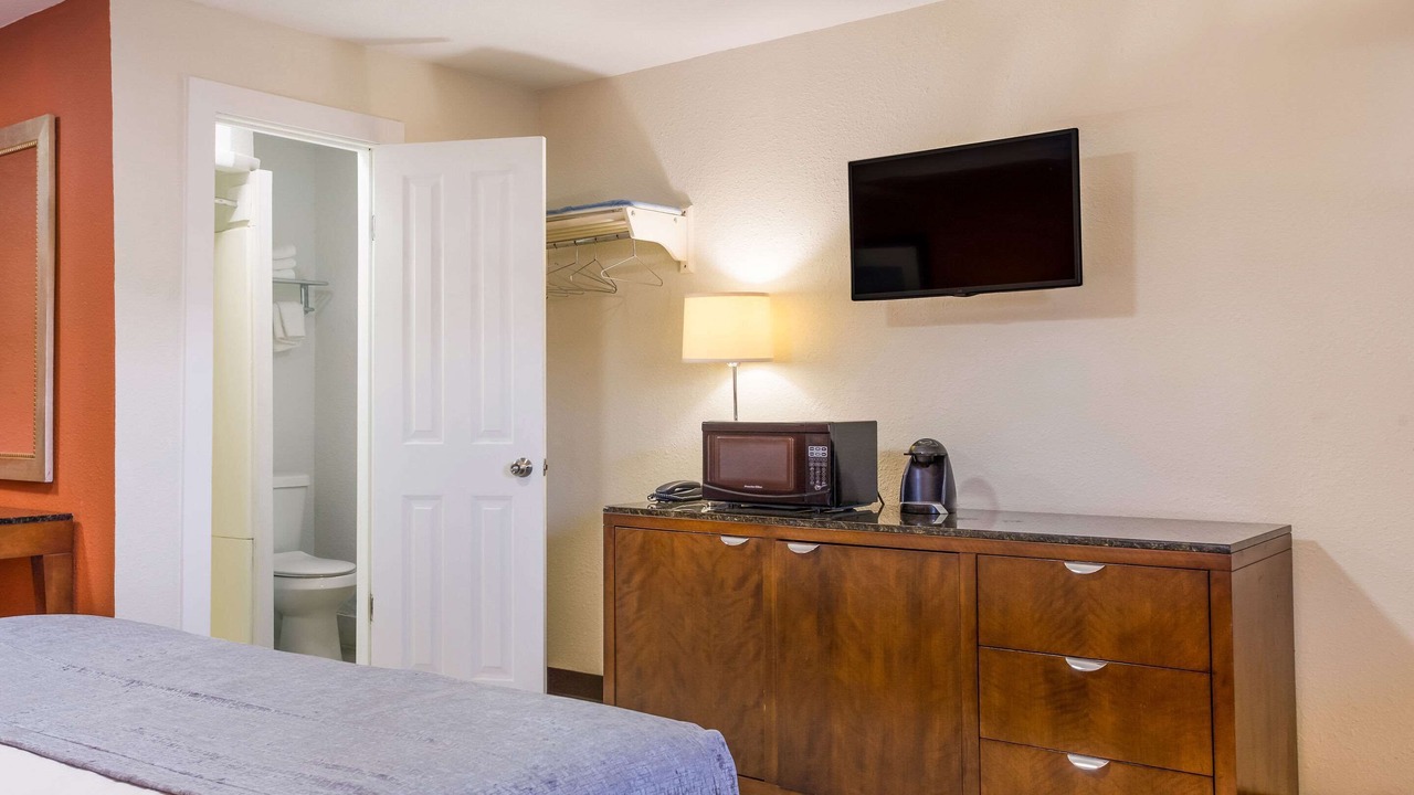 Photo of Bedroom in Berryville
