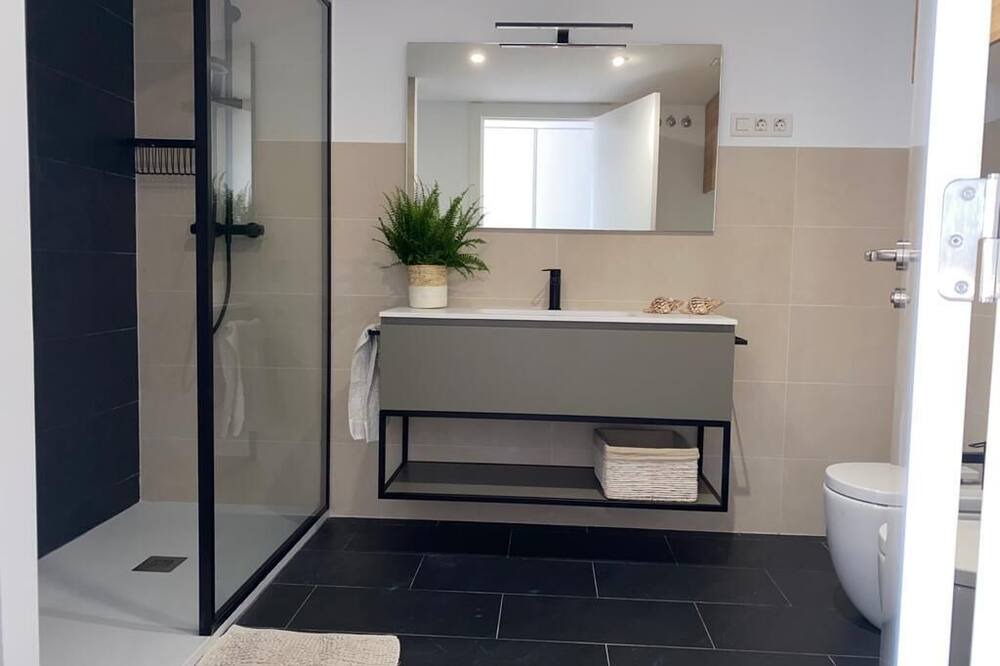 Photo of Bathroom in Montgat