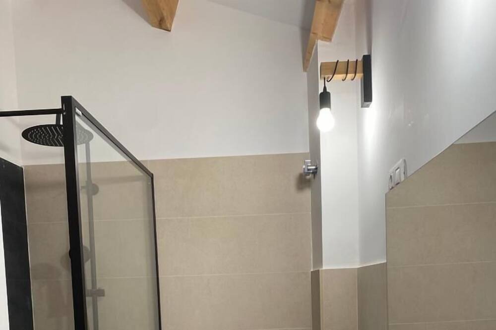 Photo of Bathroom in Montgat