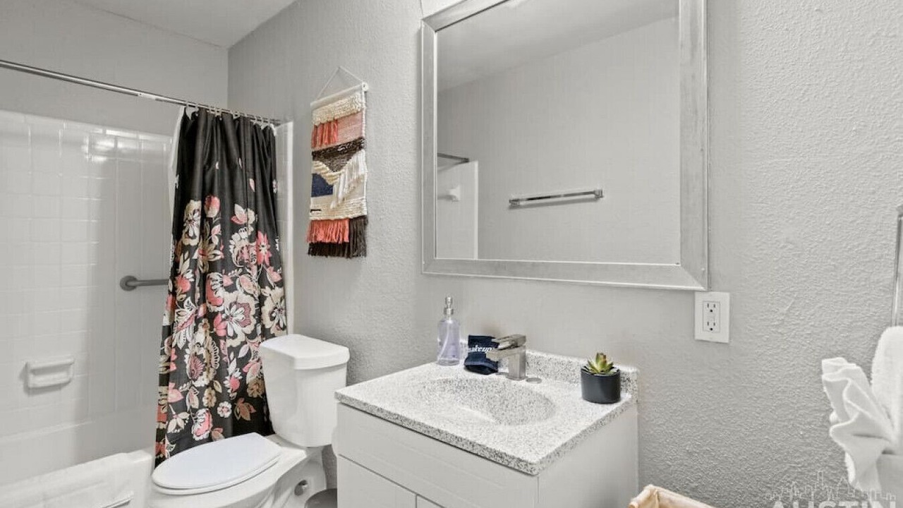 Photo of Bathroom in Cherrywood