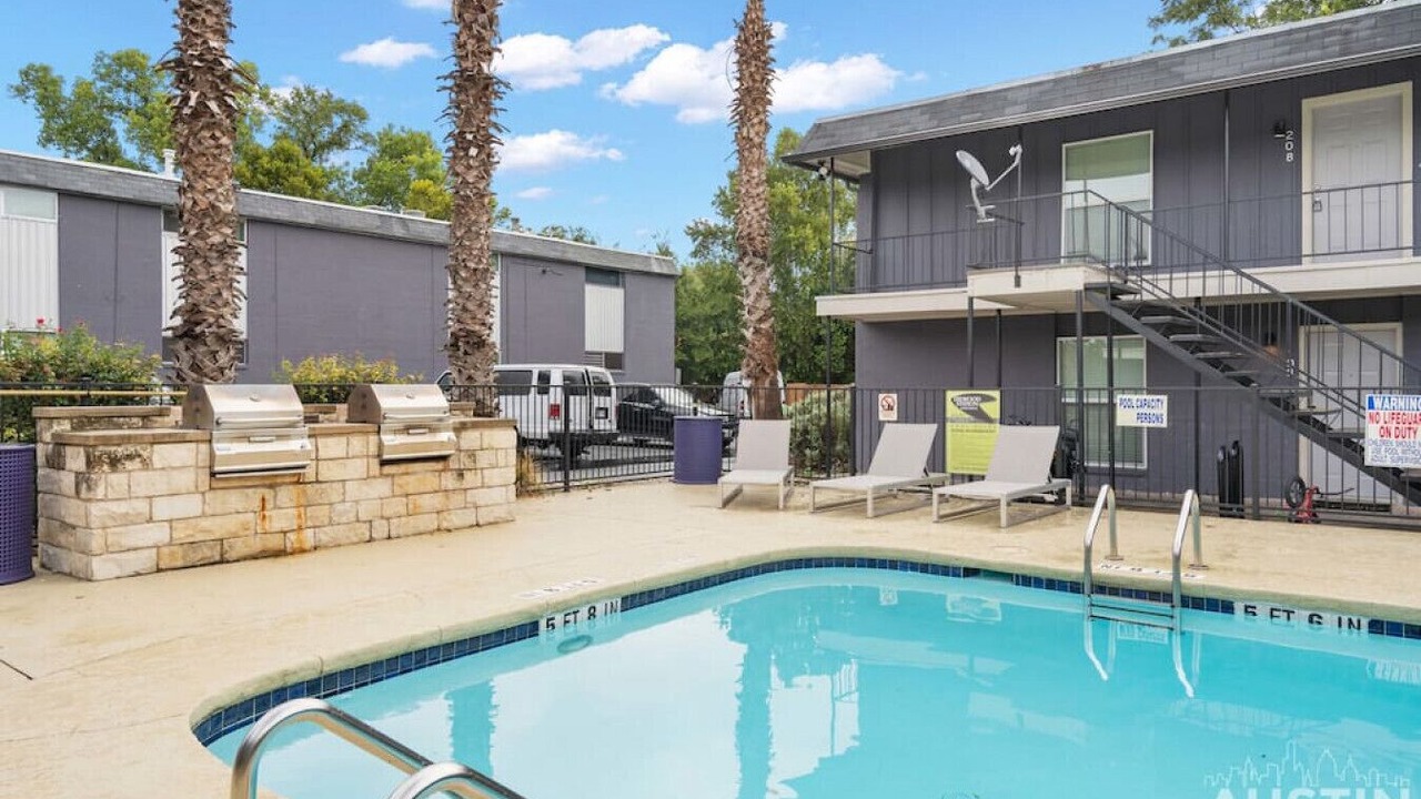 Photo of Outdoor in Cherrywood