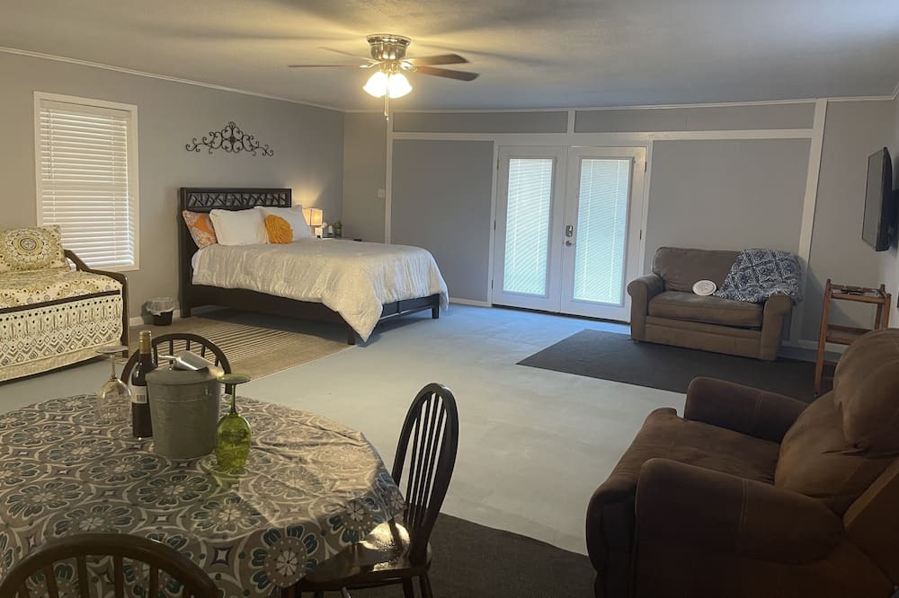 Photo of Bedroom in Palestine