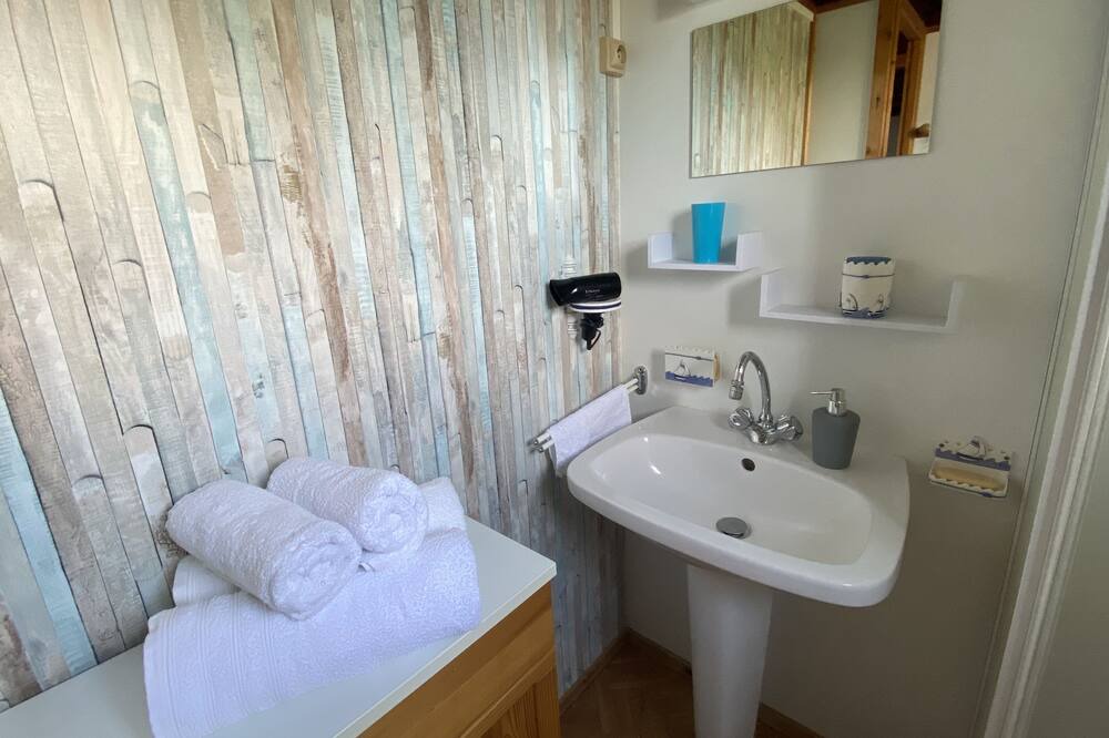 Photo of Bathroom in Merville-Franceville-Plage