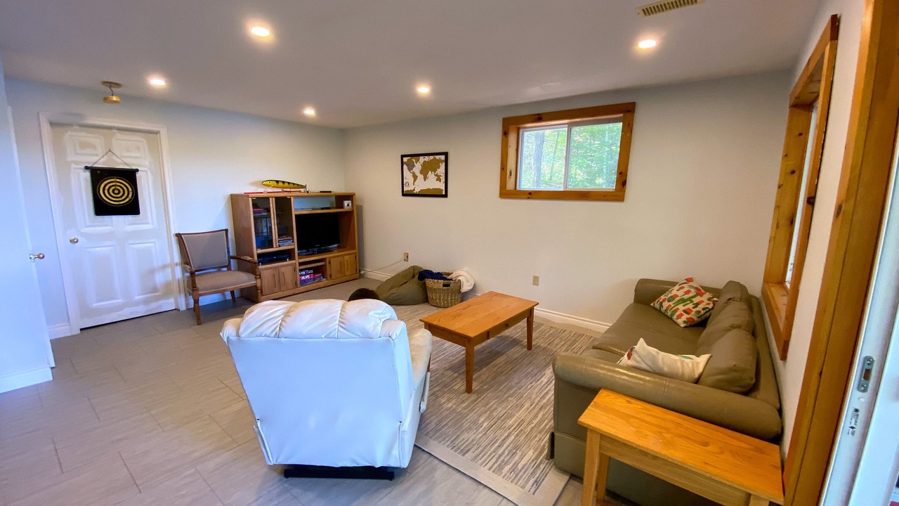 Photo of Livingroom in Frontenac