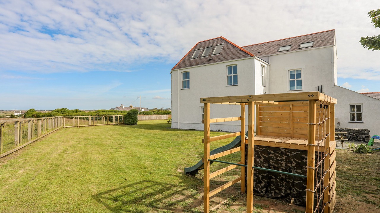 Photo of Others in Llanfaelog