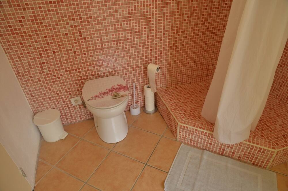 Photo of Bathroom in Thorenc