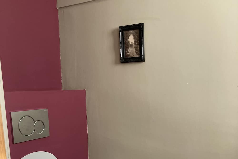 Photo of Bathroom in Cormeilles