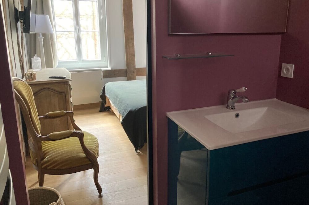 Photo of Bedroom in Cormeilles