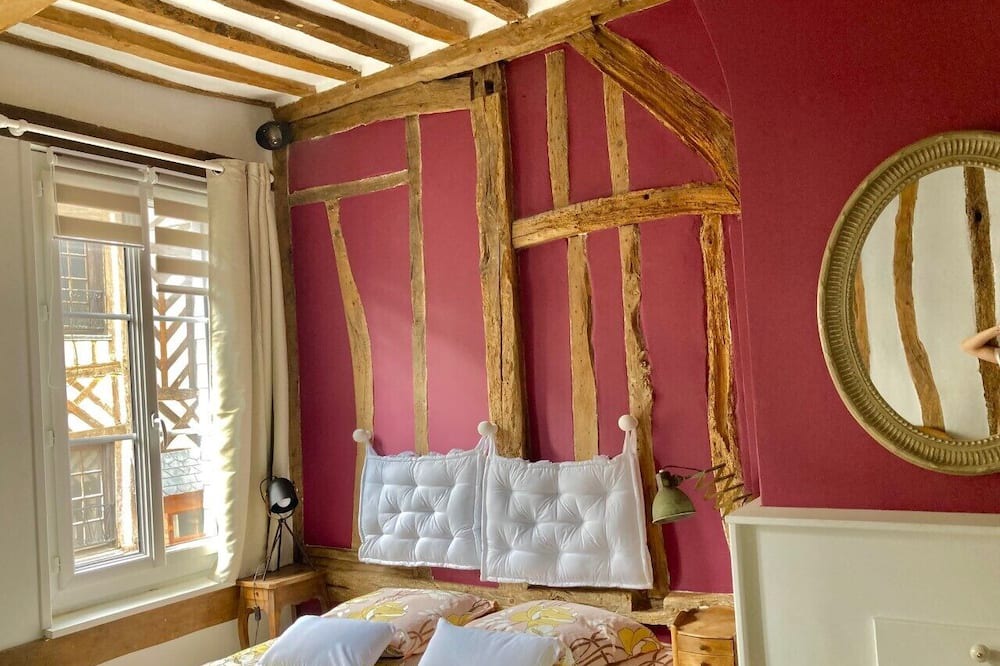 Photo of Bedroom in Cormeilles