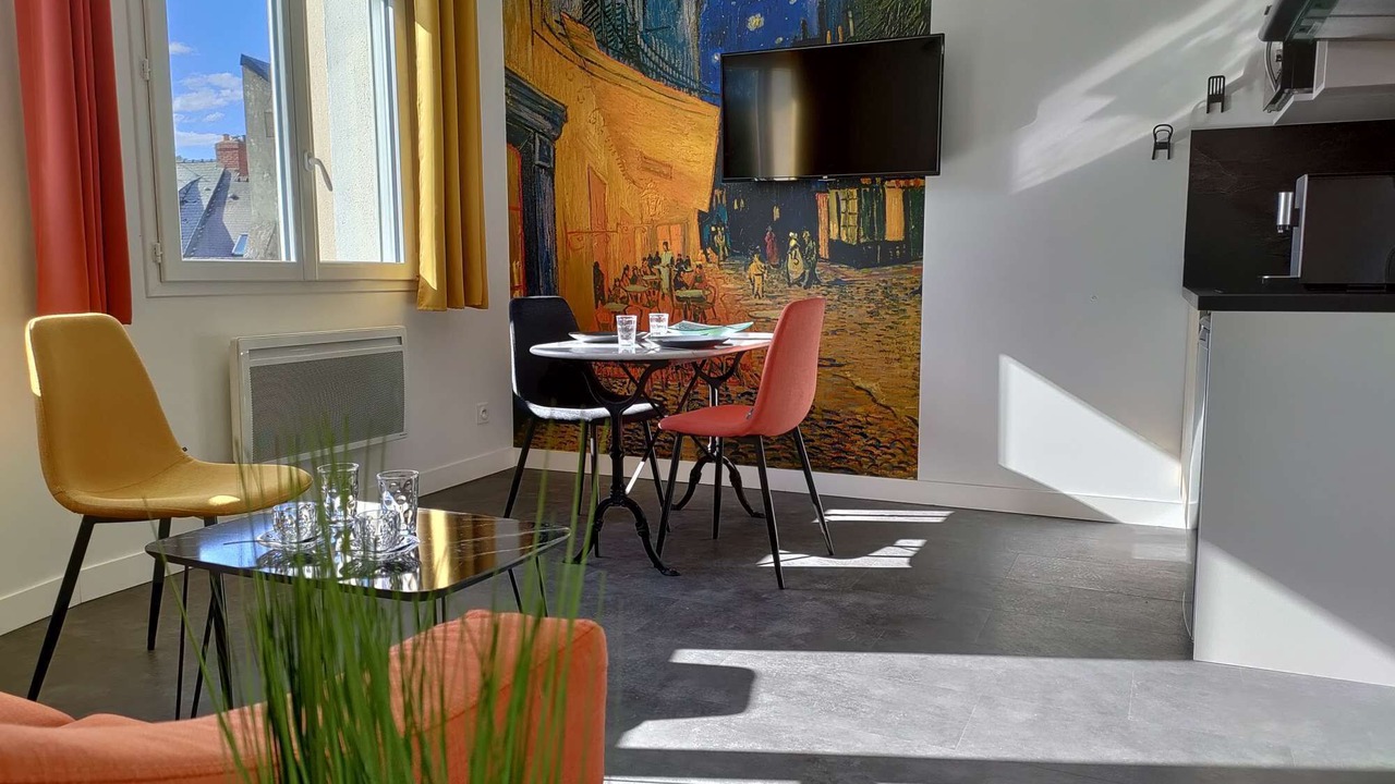 Photo of Others in Laval