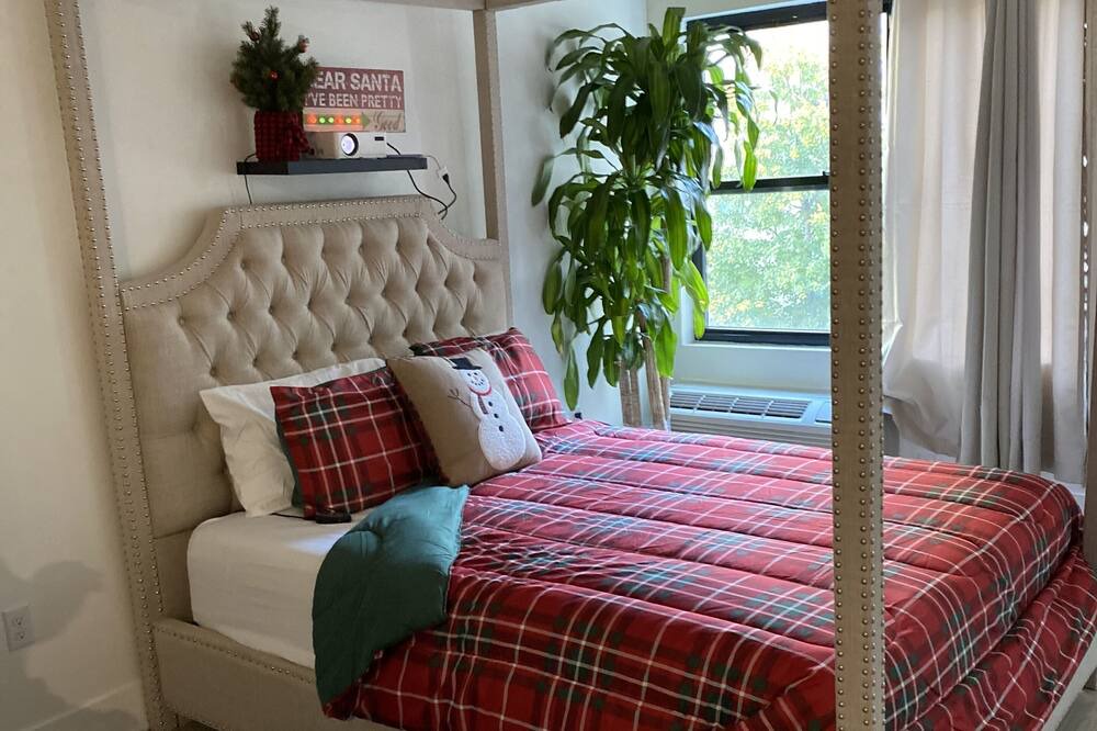 Photo of Bedroom in McGinley Square