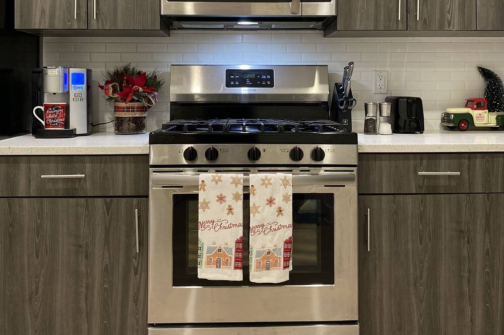 Photo of Kitchen in McGinley Square