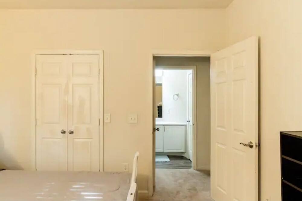 Photo of Bedroom in Lithonia