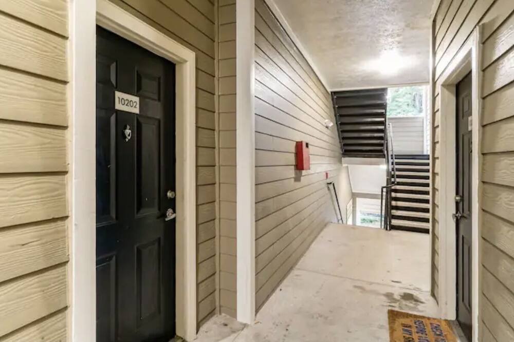 Photo of Others in Lithonia