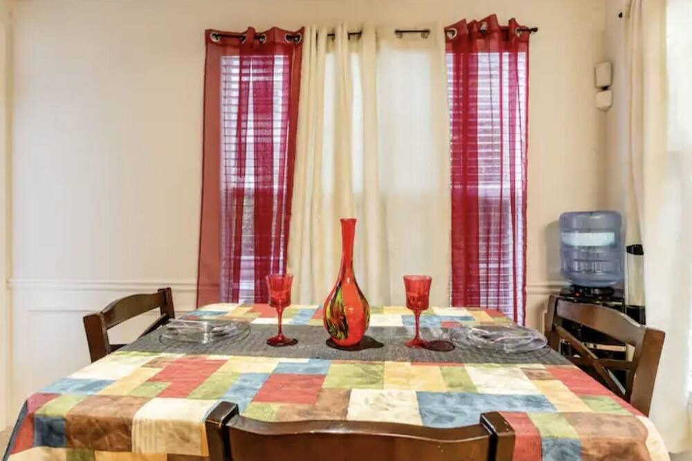 Photo of Bedroom in Lithonia