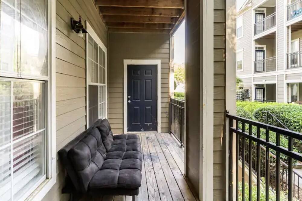 Photo of Patio Balcony in Lithonia