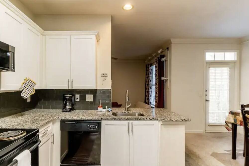 Photo of Kitchen in Lithonia