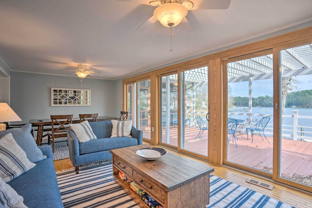 Photo of Livingroom in Mount Holly