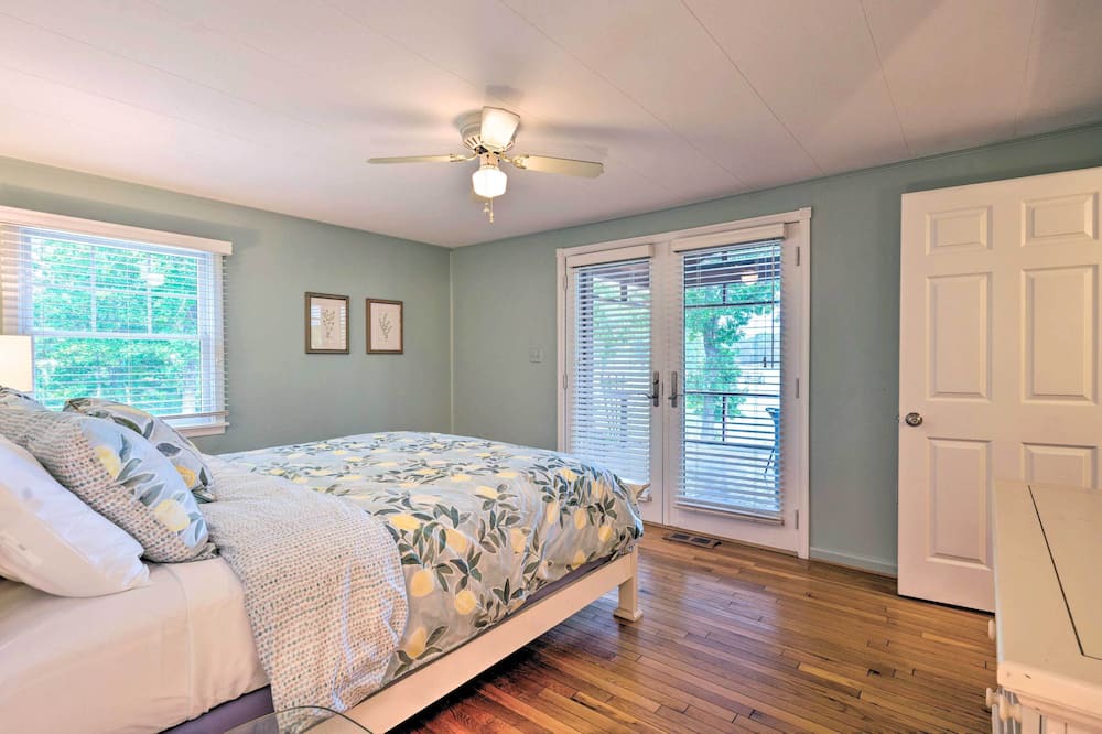 Photo of Others in Mount Holly