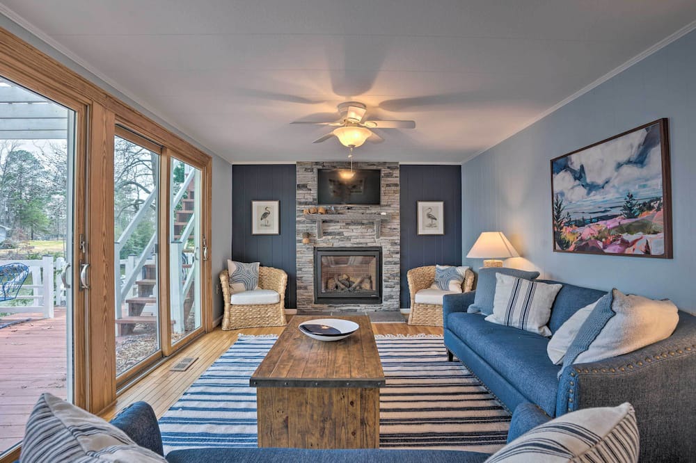 Photo of Livingroom in Mount Holly