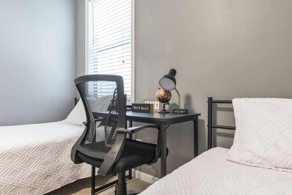 Photo of Others in Byron