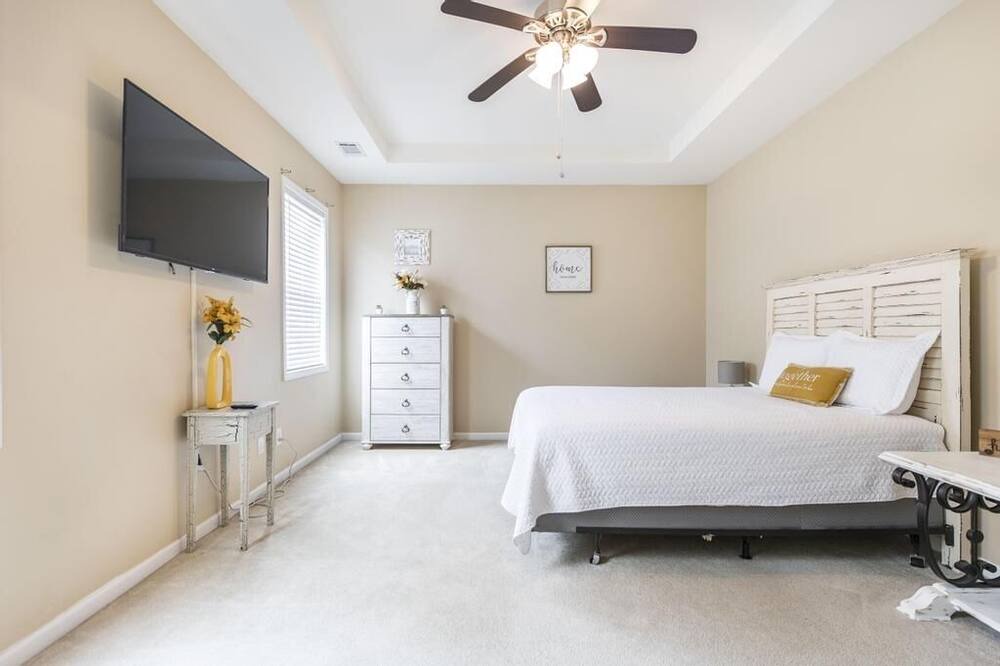 Photo of Bedroom in Byron