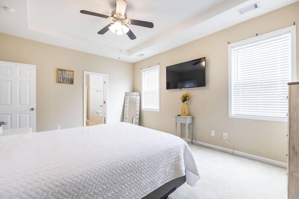 Photo of Bedroom in Byron