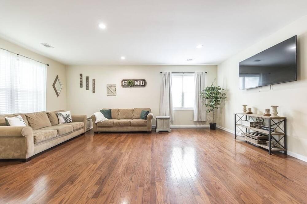 Photo of Livingroom in Byron