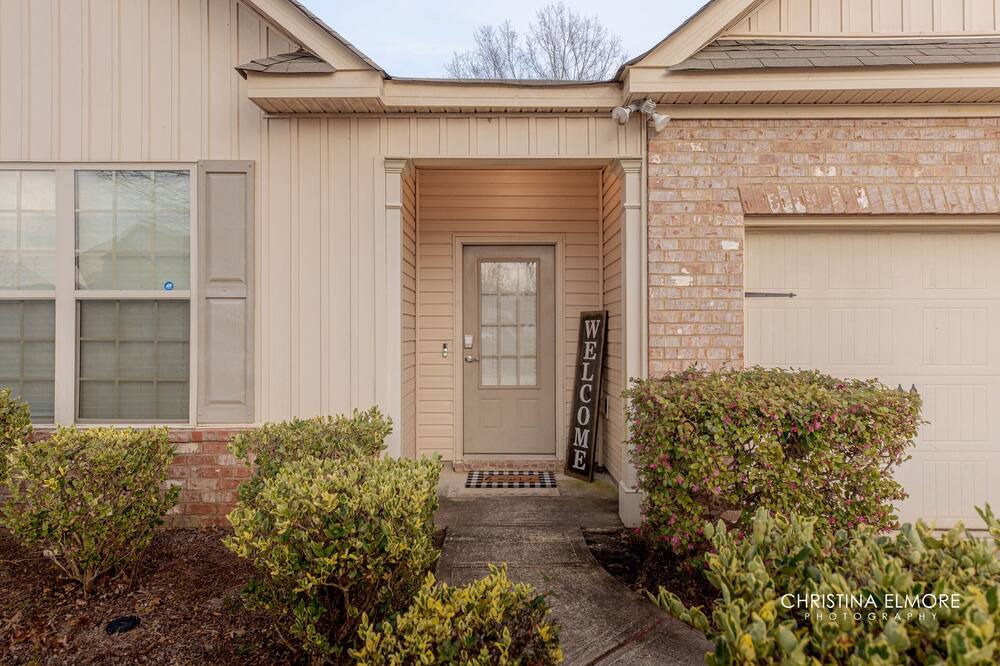 Photo of Others in Byron