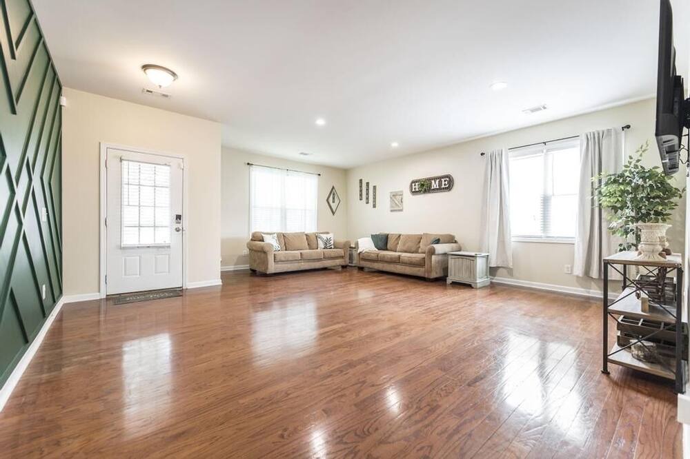 Photo of Others in Byron