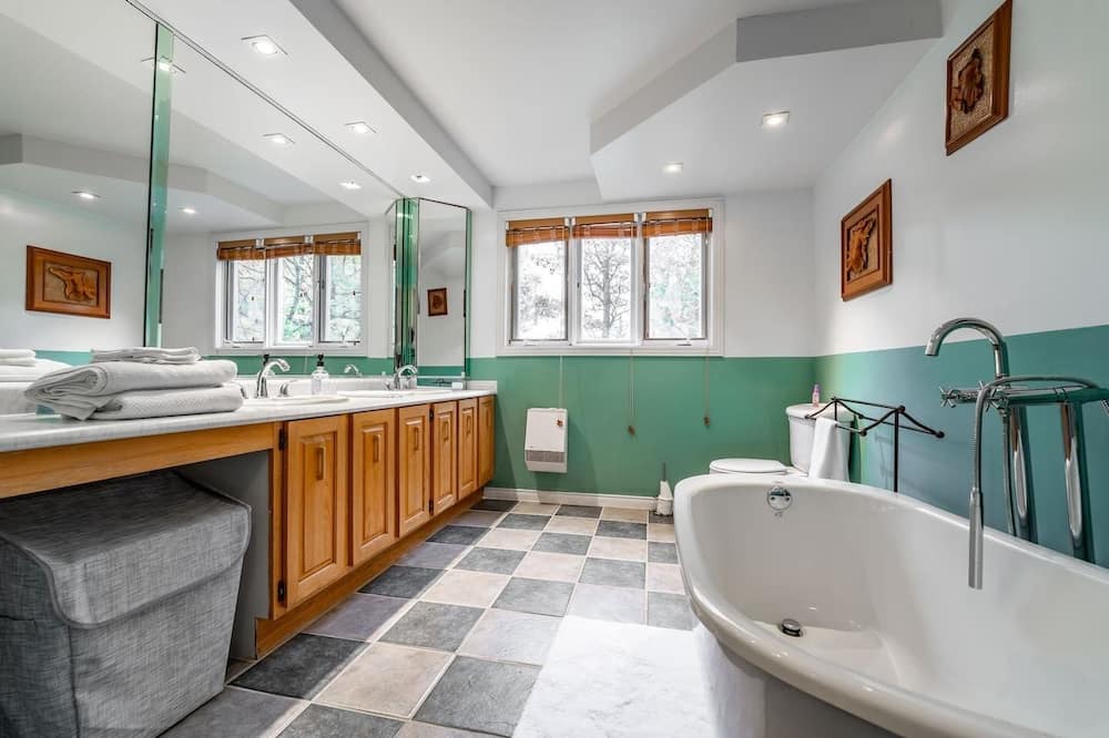 Photo of Bathroom in Cantley