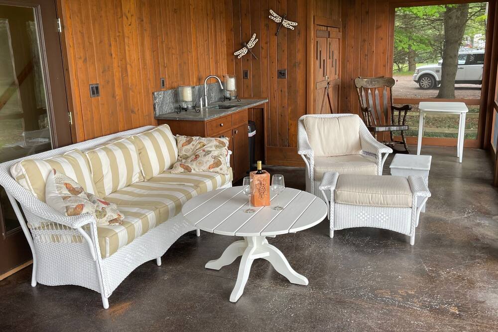Photo of Livingroom in Baldwin