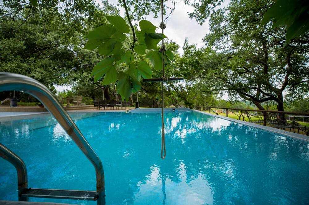 Photo of Outdoor in Spicewood
