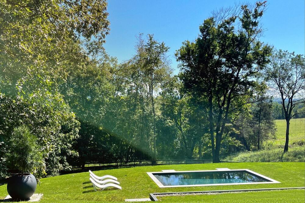 Photo of Outdoor in Hudson