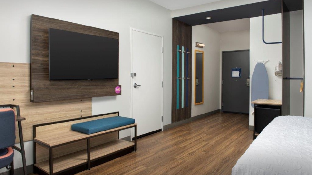 Photo of Bedroom in Far North Central