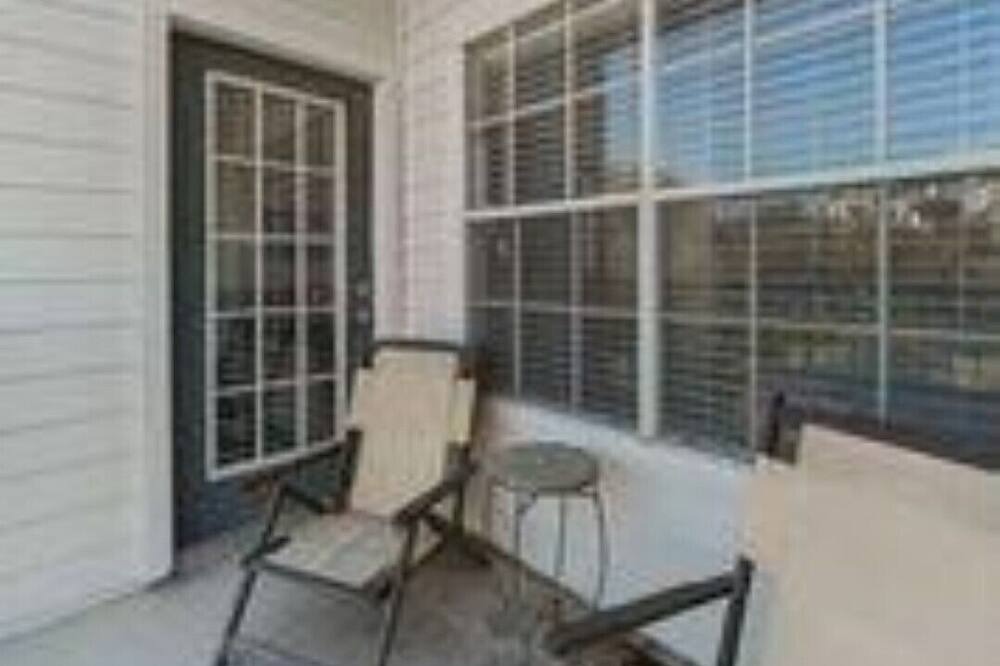 Photo of Patio Balcony in Universal City