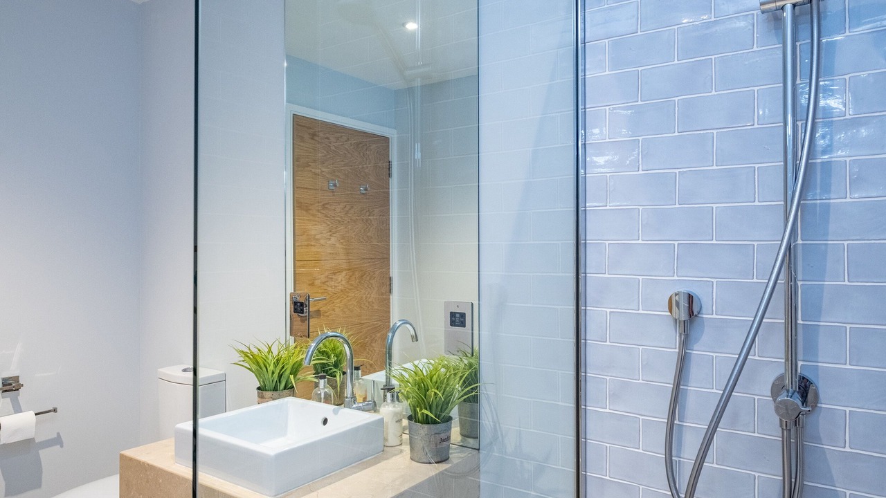 Photo of Bathroom in Trebetherick