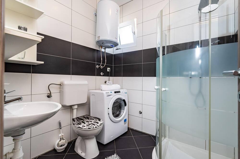 Photo of Bathroom in Lovinac