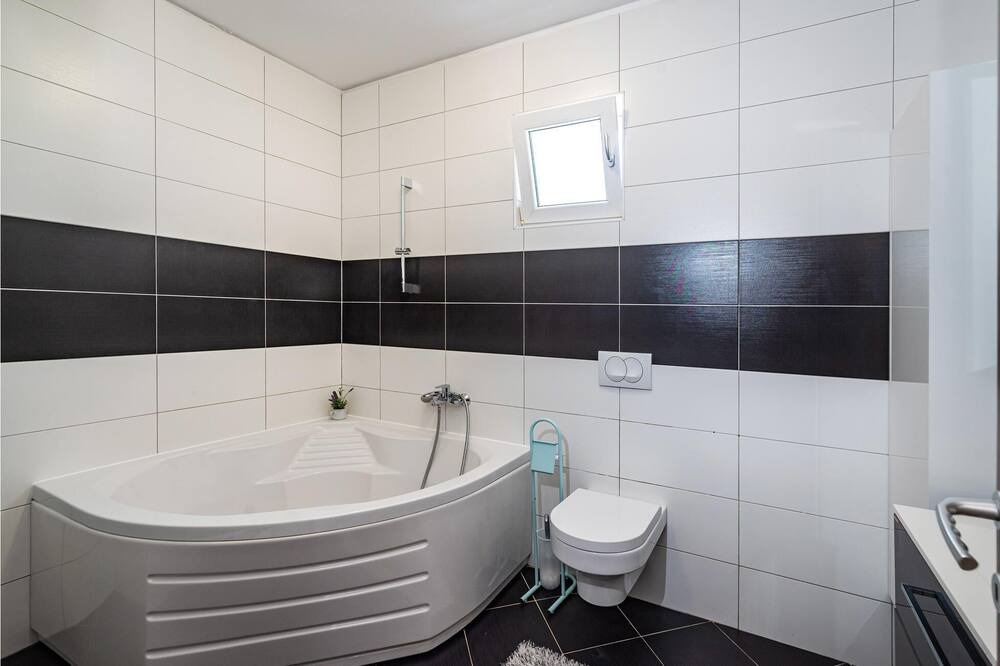 Photo of Bathroom in Lovinac