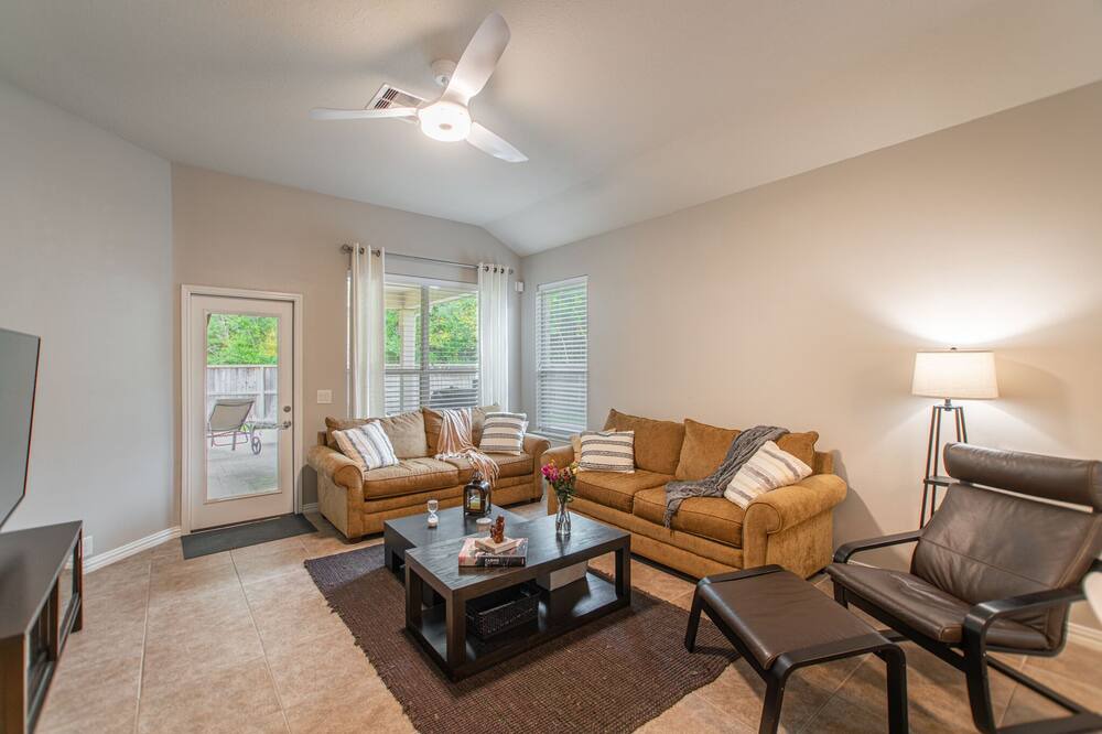 Photo of Bedroom in Indian Springs