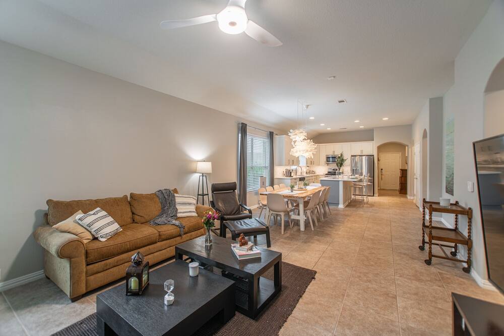 Photo of Bedroom in Indian Springs