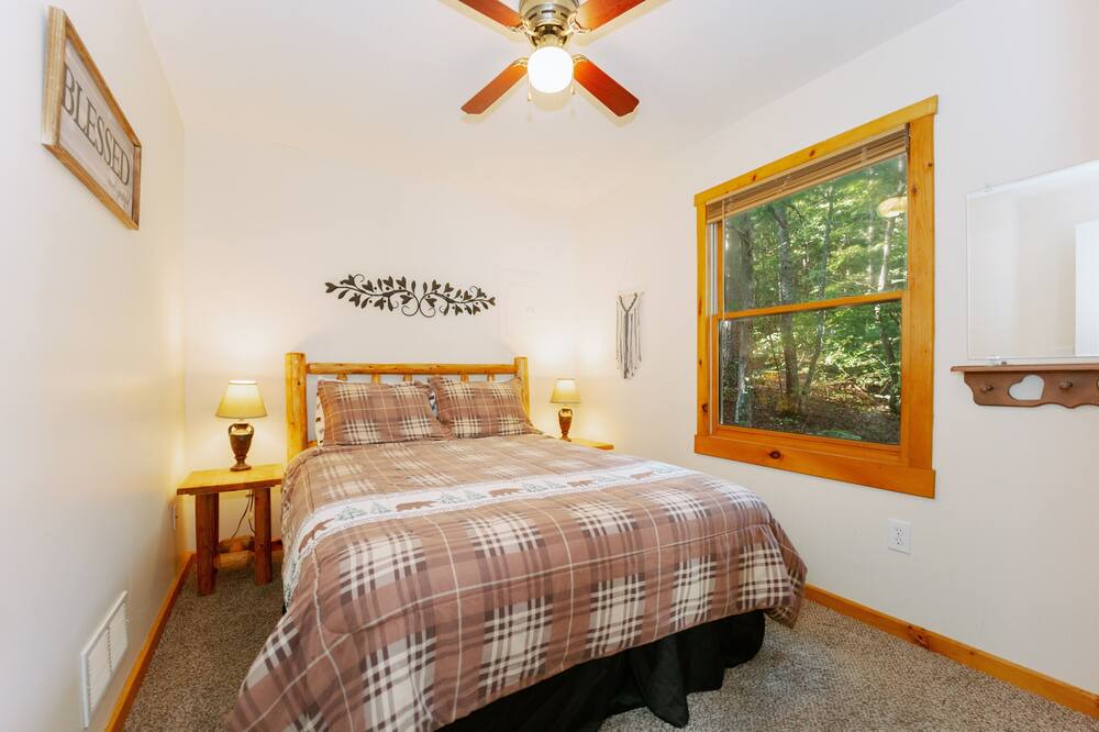 Photo of Bedroom in Chatsworth